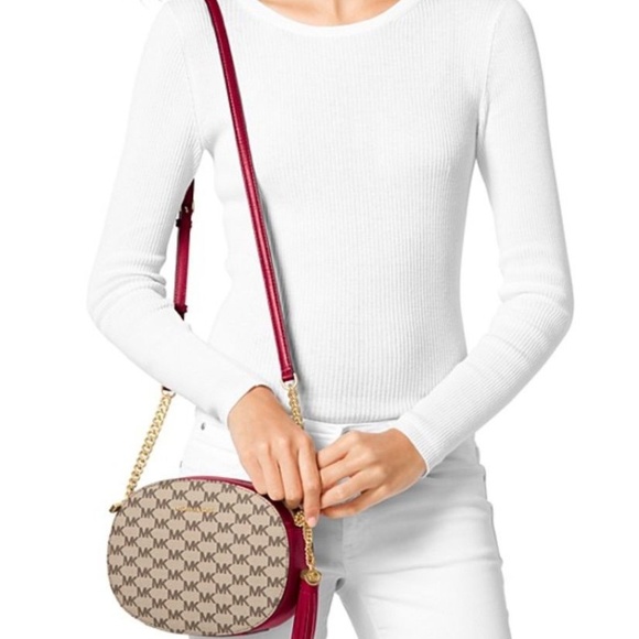 MICHAEL Michael Kors Handbags - 🌹New! Michael Kors Ginny Medium Messenger Bag